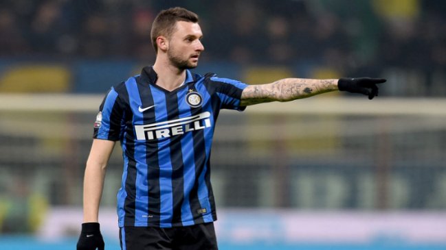 Compañero de Gary Medel fue detenido por conducir en estado de ebriedad