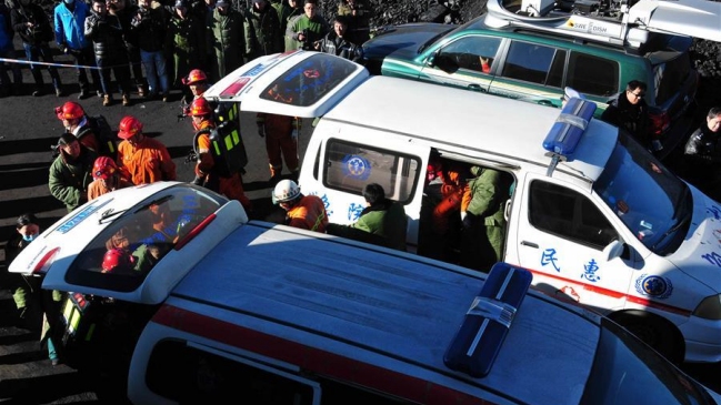 China: Hallan muertos a los 11 mineros atrapados en el derrumbe de una mina