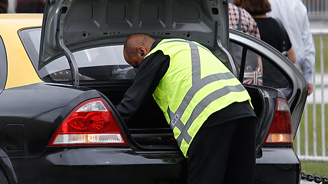 Sigue el debate por el chaleco reflectante: Diputados ingresan proyecto para precisar su uso
