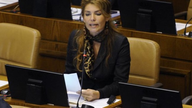 Diputadas UDI pidieron urgencia al proyecto que sanciona difusión de fotos y videos íntimos