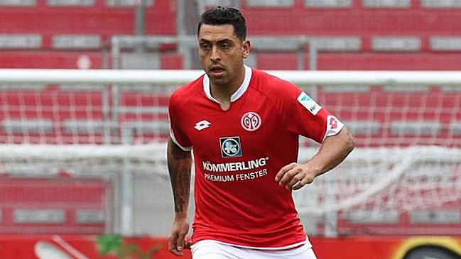 Gonzalo Jara fue titular en la derrota de Mainz en duelo amistoso