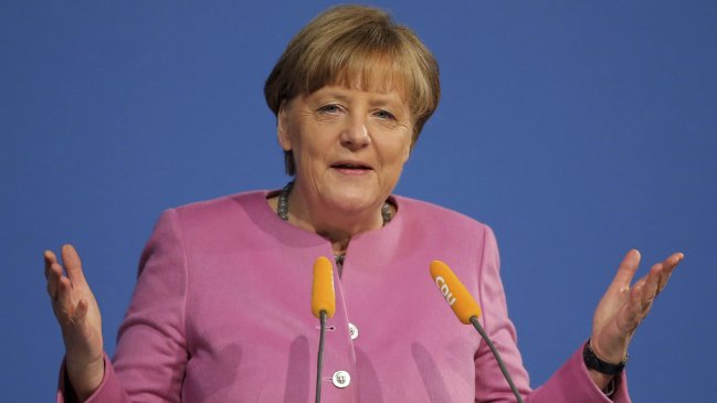 Merkel anunció mano dura para los refugiados que cometan crímenes en Alemania