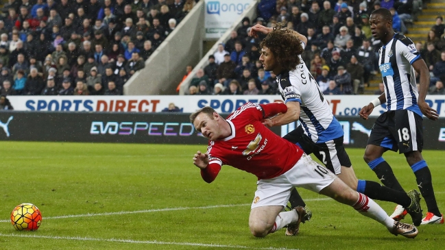Manchester United dejó escapar el triunfo y cedió un empate ante Newcastle