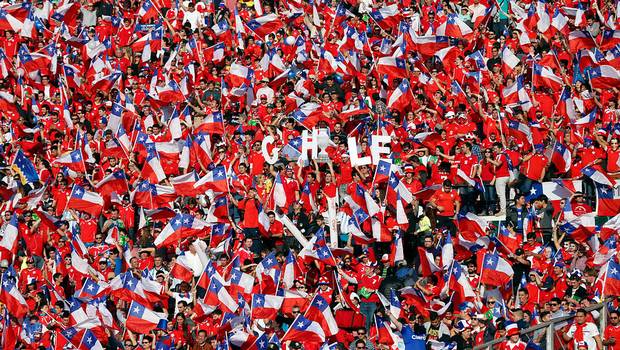 FIFA sancionó a Chile por cánticos discriminatorios de hinchas
