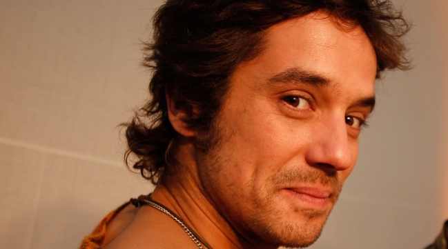 Matías Oviedo es desvinculado de TVN