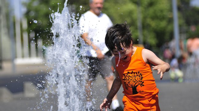 Ola de calor que afecta a zona central y sur del país se mantendrá hasta el lunes