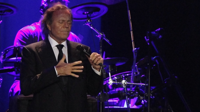 Julio Iglesias regresará a Chile en marzo