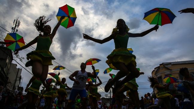 Las comparsas del Carnaval de Calle comienzan a apoderarse de Río de Janeiro