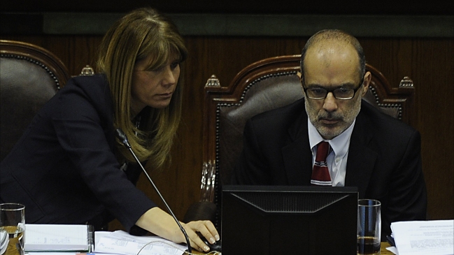 Senadora DC por reforma laboral: Resta que el Gobierno plantee claramente su postura