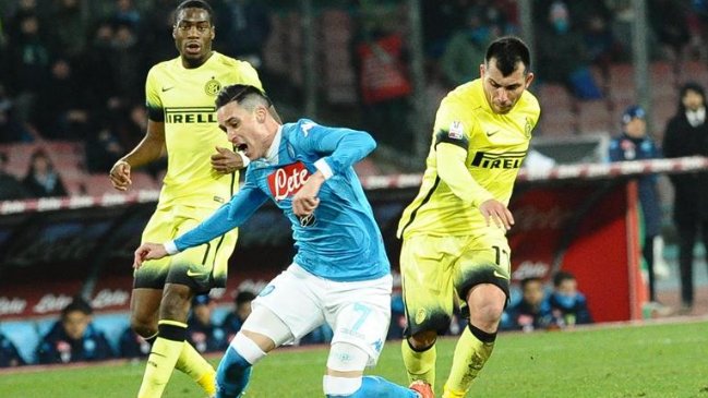 Inter de Gary Medel avanzó a semifinales de Copa Italia al derrotar a Napoli