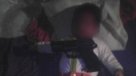 Impacto por foto de recién nacido con un arma en Uruguay
