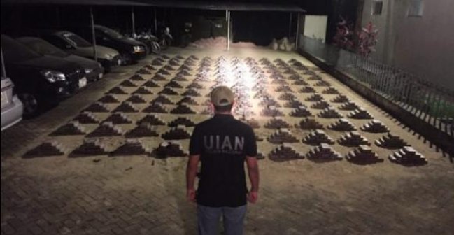 Ecuador: Operativo policial incautó una tonelada y media de cocaína