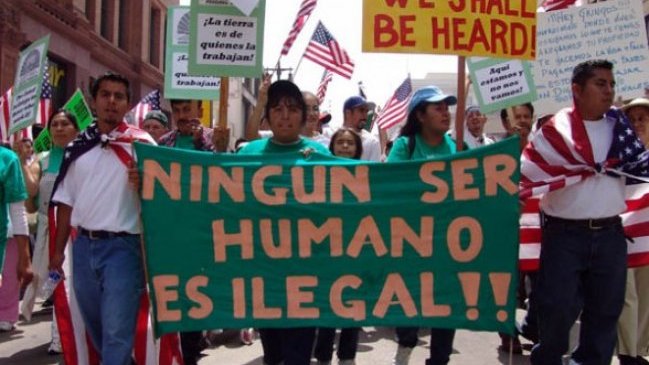 Senadores demócratas solicitan a Obama dar fin a redadas de inmigrantes