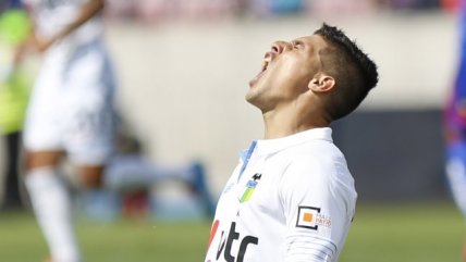 Gastón Lezcano abrió el marcador para O'Higgins con un remate lejano