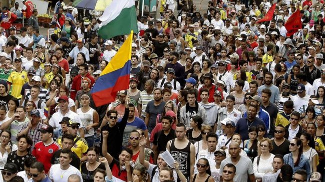 Colombianos protestaron contra decisiones económicas del gobierno