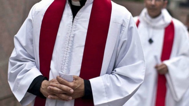 Denuncian que Iglesia mexicana protegió a cura que abusó a 100 menores