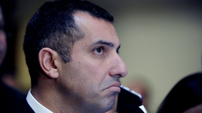 Rodrigo Avilés se sumó a querella contra diputado Hasbún