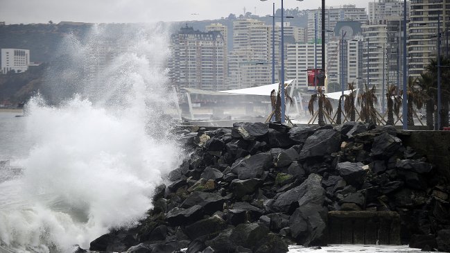 Armada: Marejadas volverán al litoral central este viernes con menor intensidad