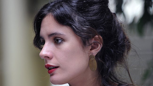 Camila Vallejo promueve campaña contra el acoso sexual callejero