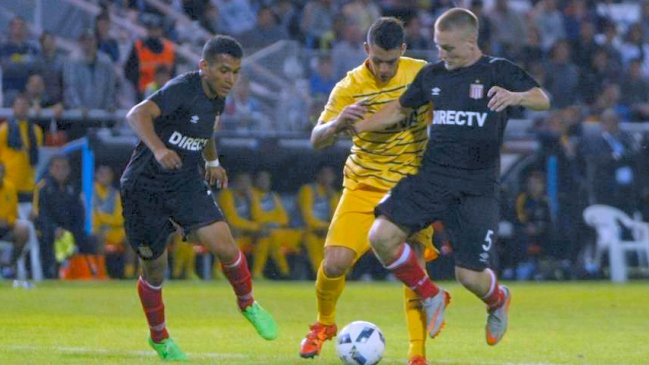 Estudiantes de La Plata superó a Boca Juniors en otro amistoso de verano en Argentina