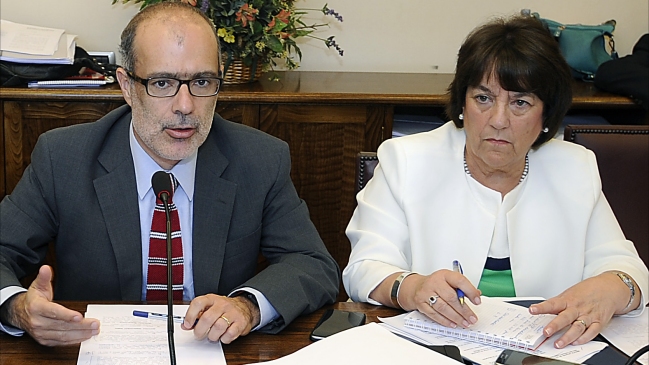 Gobierno enviará antes del 21 de mayo proyecto para bono de retiro docente