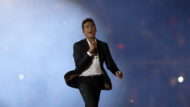 Américo protagonizó polémico espectáculo en Parral