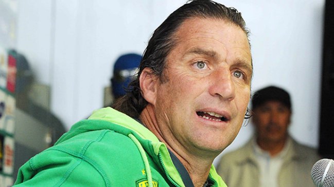 Pizzi: Soy uno de los tantos nombres que están en las probabilidades de dirigir a Chile