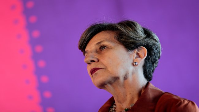 Isabel Allende recibió aclamación presidencial en acto del Partido Socialista