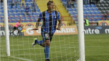 Rómulo Otero adelantó a Huachipato con golpe de cabeza