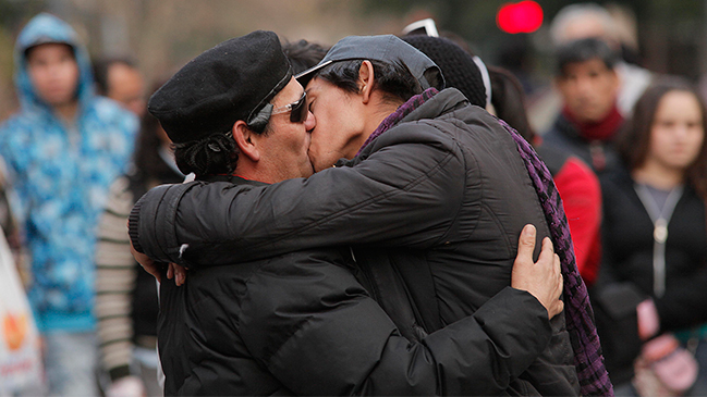 Movilh recurrirá a la Corte Suprema para exigir matrimonio igualitario