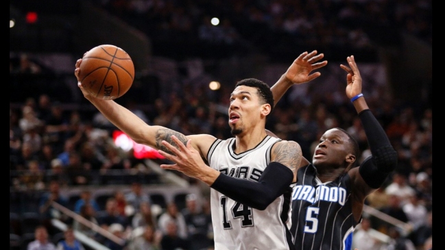 San Antonio Spurs sigue imparable como local en la NBA