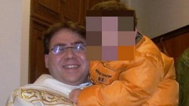 Roma: Sacerdote fue detenido por presuntos abusos sexuales a dos hermanos