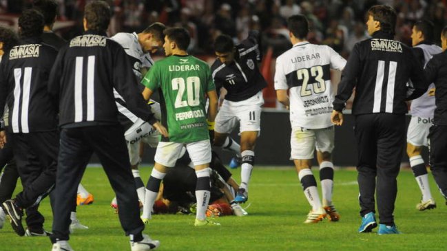 Doce jugadores fueron suspendidos tras gresca entre Estudiantes y Gimnasia de La Plata