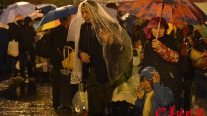   A una semana del Año Nuevo chino, ya hay colas de hasta 100 mil personas en estaciones de trenes 