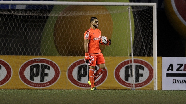 Johnny Herrera recibió su licencia de conducir