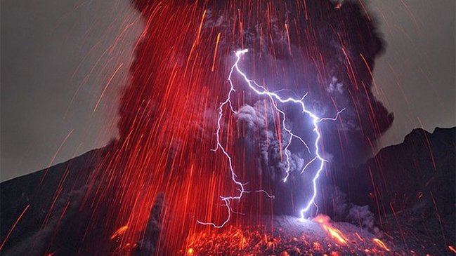 Volcán japonés registró erupción de gran magnitud