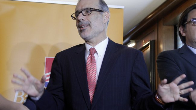 Valdés distanció reforma tributaria de polémicos mails: 