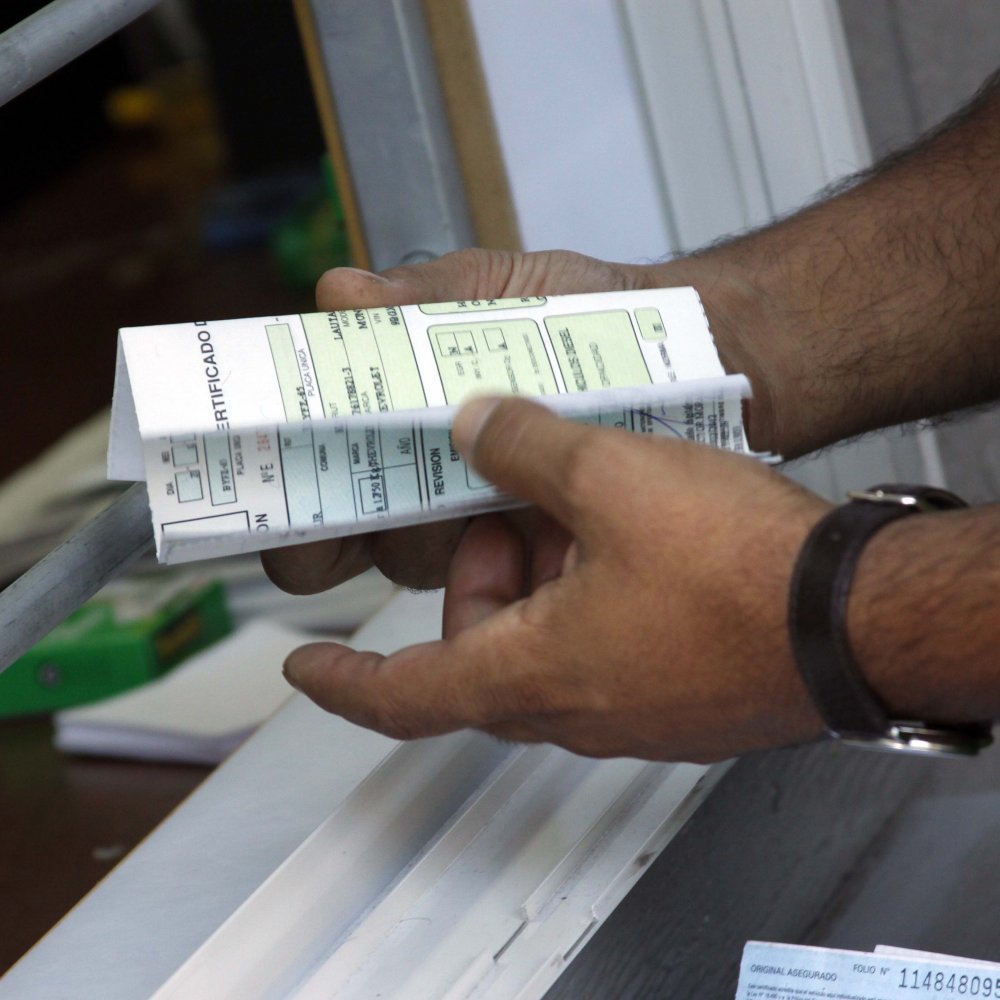 Proponen descontar los días con restricción al permiso de circulación de catalíticos