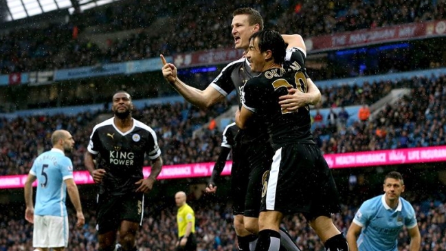 Leicester tumbó a Manchester City y ratificó su condición de único líder