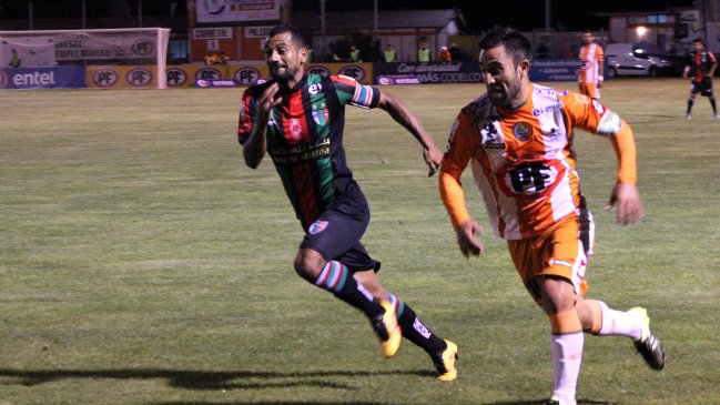 Palestino también es líder tras vencer a Cobresal en El Salvador