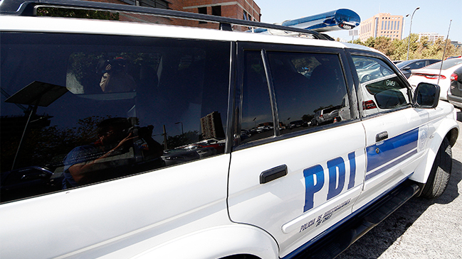 PDI detuvo a menor que estaba prófugo tras robo a local en Pudahuel