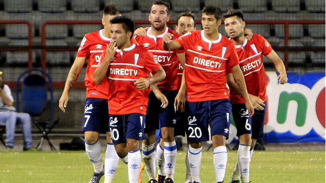 Resumen: Universidad Católica y Palestino son los líderes del Clausura