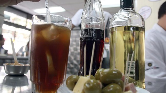 Este lunes se celebra el Día Nacional de la Piscola