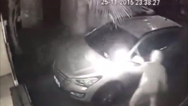 Arica: Hombre quemó dos vehículos de su ex pareja