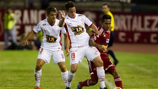 Huracán aprovechó el triunfo en la ida y avanzó al Grupo 4 de la Libertadores a costa de Caracas