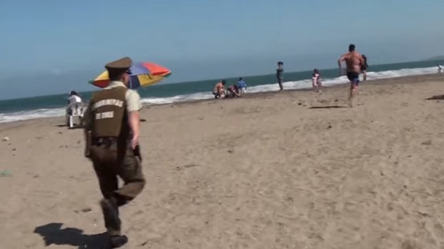 Sujeto ingresó al mar en Cartagena para escapar de persecución policial