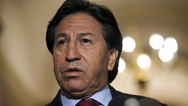 Ex presidente peruano Alejandro Toledo realizó mitín político en Hito 1