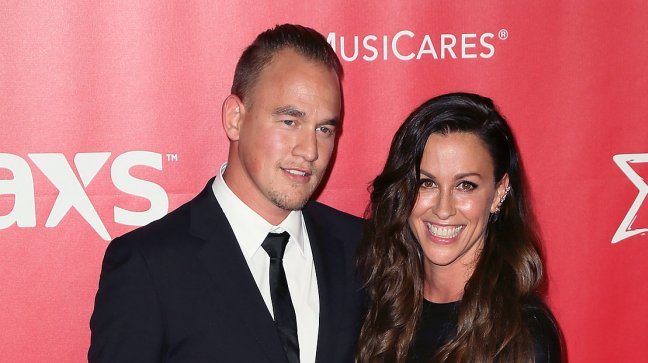 La tierna forma de Alanis Morrissette de confirmar su segundo embarazo