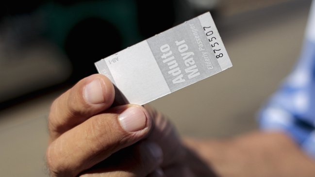 Alza en el Metro: Pensionados exigen que el Gobierno 