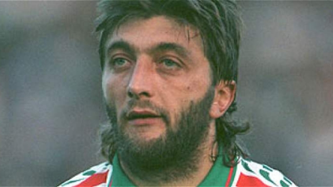 Stoichkov y la generación de oro de Bulgaria despidieron al fallecido Trifon Ivanov